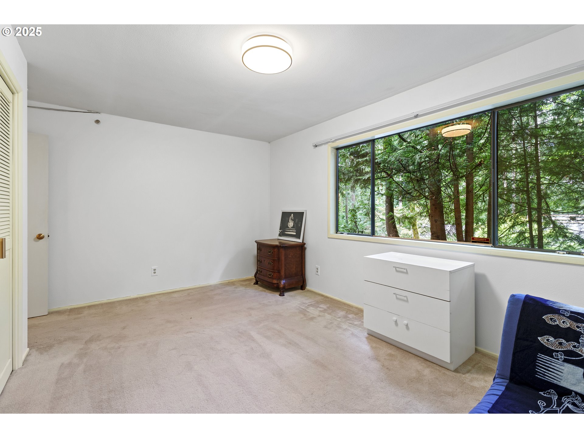 4940 Southwest Humphrey Park Road Portland, OR 97221 - Photo 31 of 40