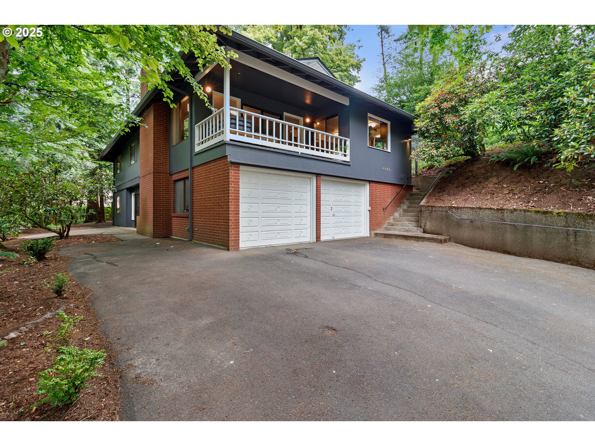 4940 Southwest Humphrey Park Road Portland, OR 97221 - Photo 36 of 40