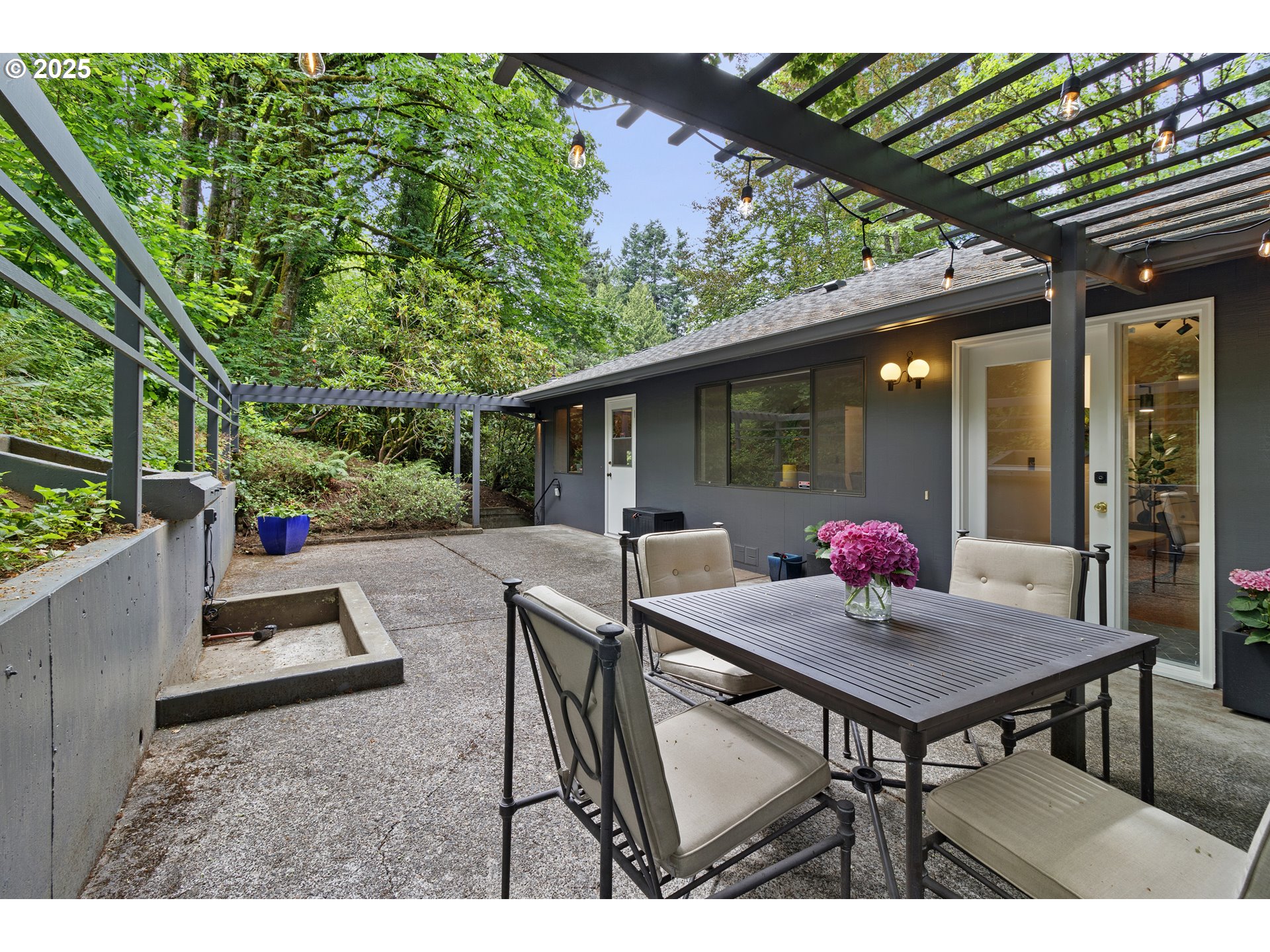 4940 Southwest Humphrey Park Road Portland, OR 97221 - Photo 4 of 40