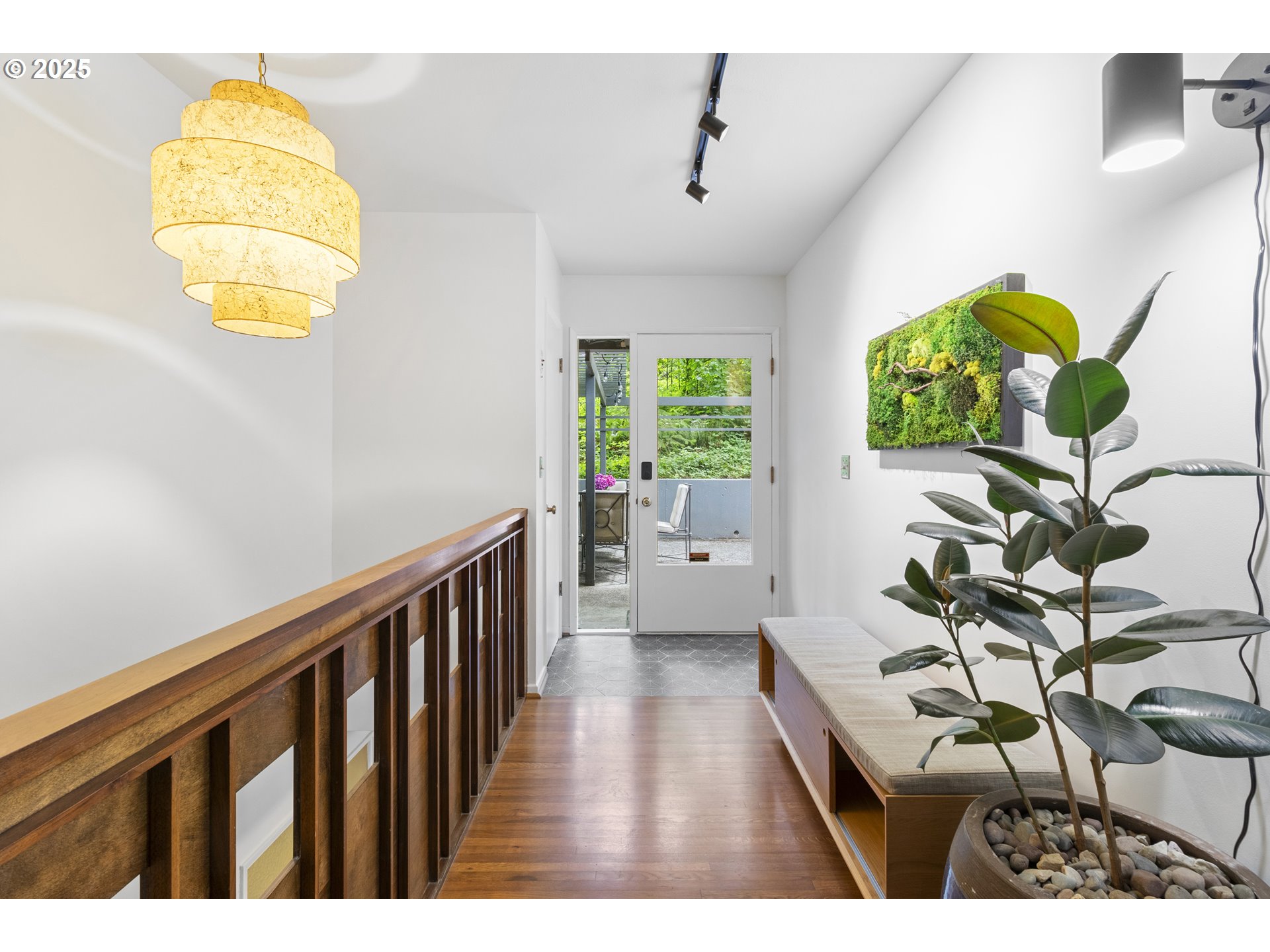 4940 Southwest Humphrey Park Road Portland, OR 97221 - Photo 6 of 40