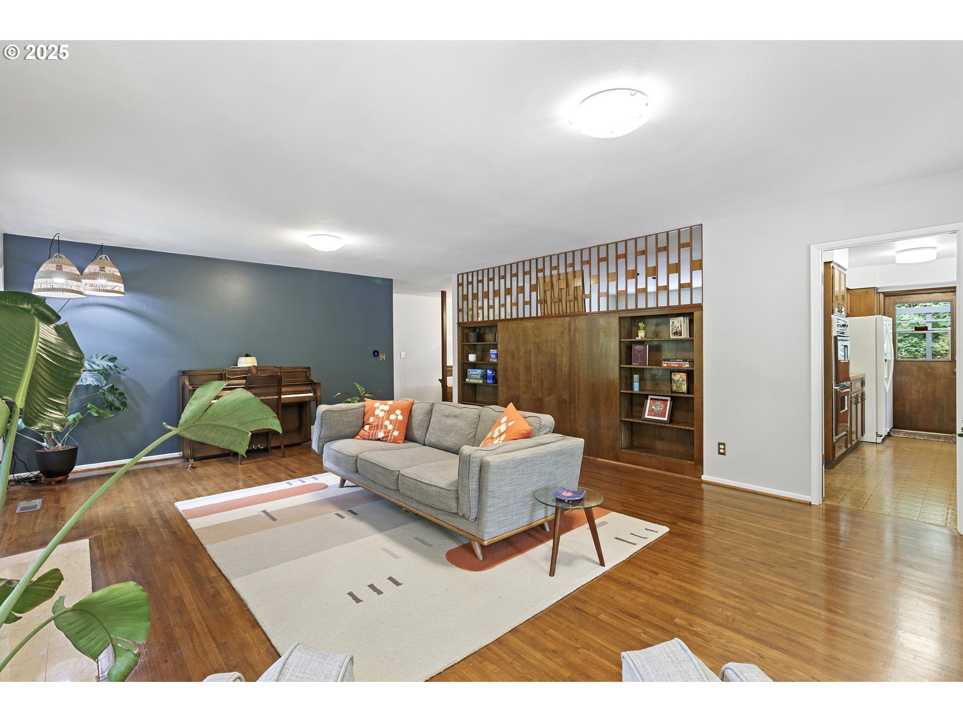 4940 Southwest Humphrey Park Road Portland, OR 97221 - Photo 9 of 40