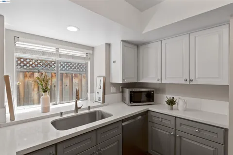$1,359,000 | 6159 Corte Padre, Pleasanton, CA 94566