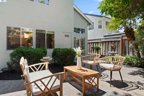 $1,359,000 | 6159 Corte Padre, Pleasanton, CA 94566