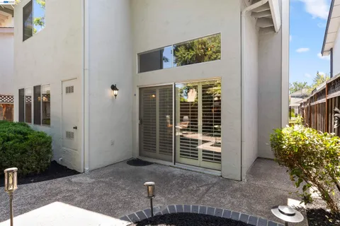 $1,359,000 | 6159 Corte Padre, Pleasanton, CA 94566