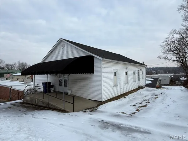$49,900 | 304 2nd Street, Marble Hill, MO 63764
