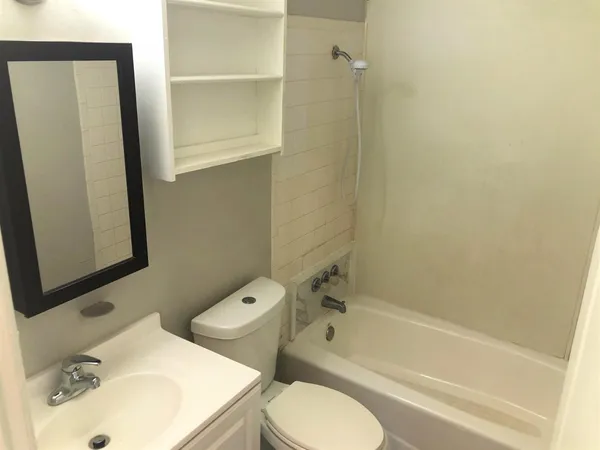 $700 | 2403 East 5th Street, Lubbock, TX 79403