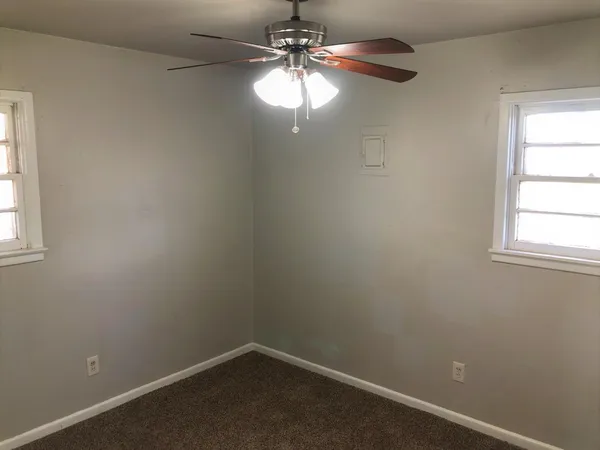 $700 | 2403 East 5th Street, Lubbock, TX 79403