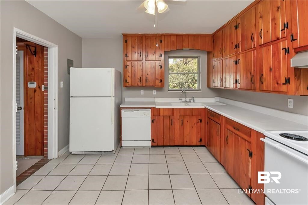 2912 Jennings Drive Mobile, AL 36606 - Photo 3 of 35