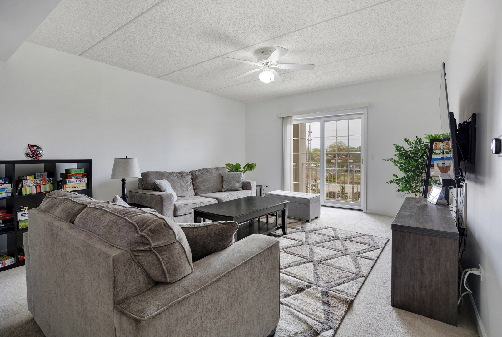 601 West Rand Road, Unit 315 Arlington Heights, IL 60004 - Photo 3 of 17