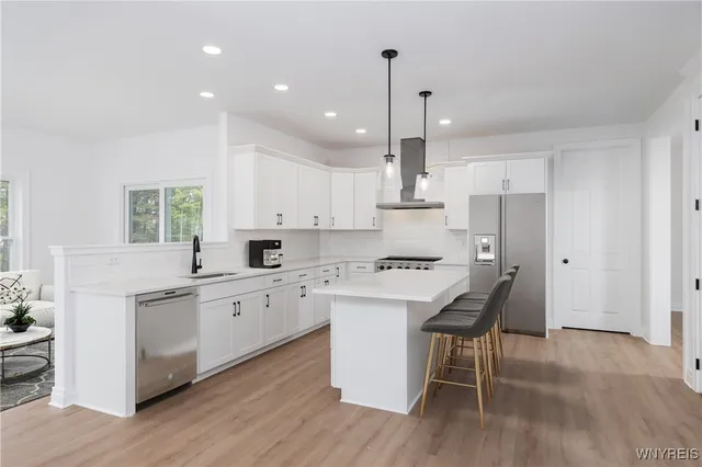 $863,500 | 71 Woodthrush Trail, Orchard Park, NY 14127