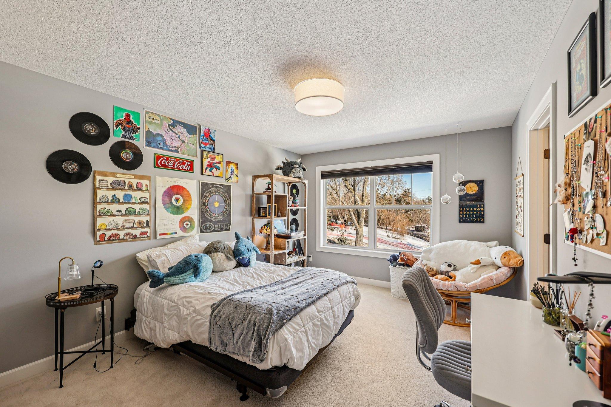 145 Cutacross Road Minneapolis, MN 55422 - Photo 19 of 35