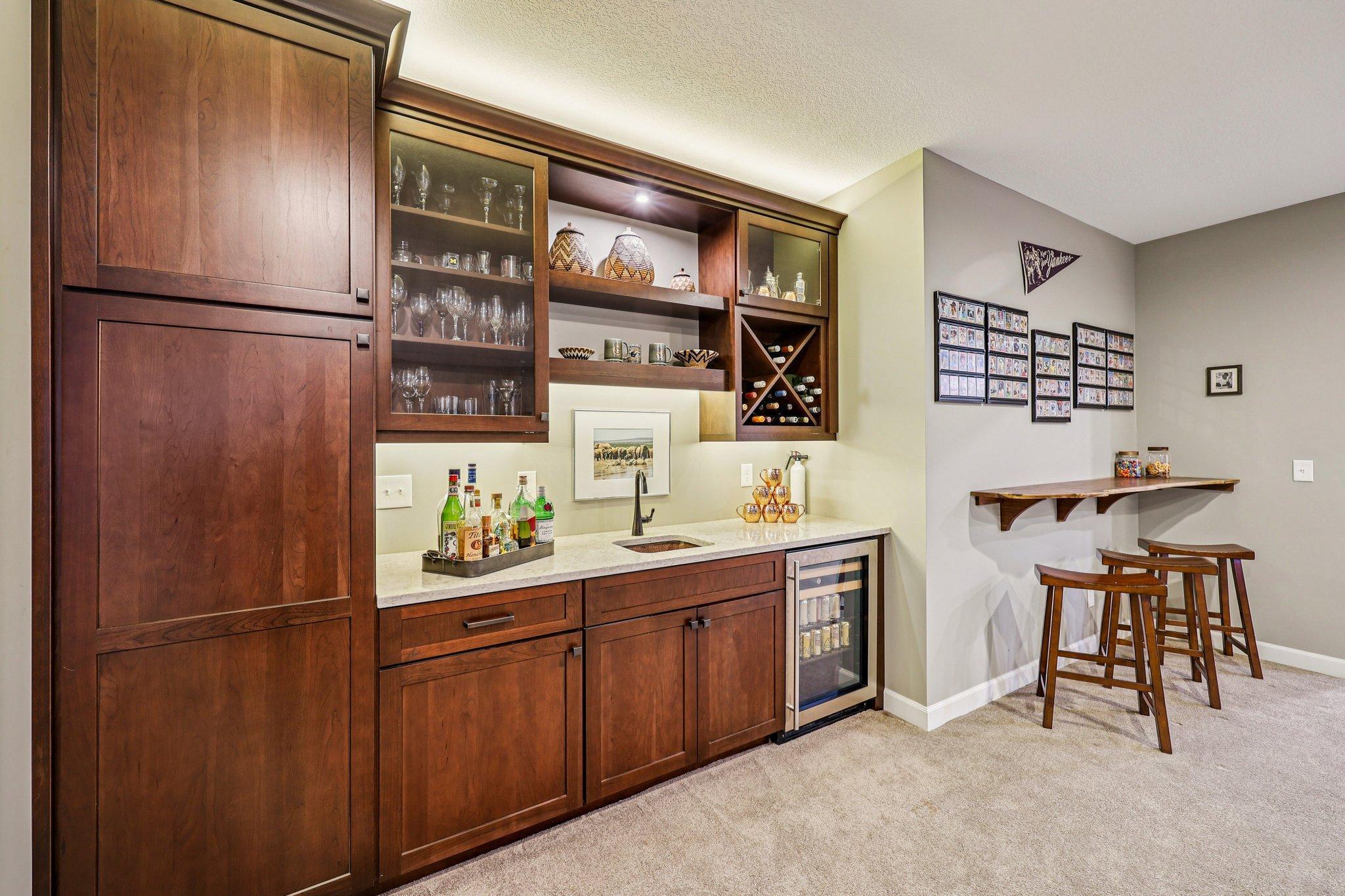 145 Cutacross Road Minneapolis, MN 55422 - Photo 25 of 35