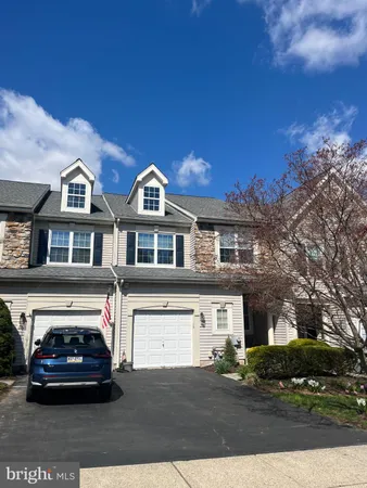$559,000 | 304 Julian Drive East, Warminster, PA 18974