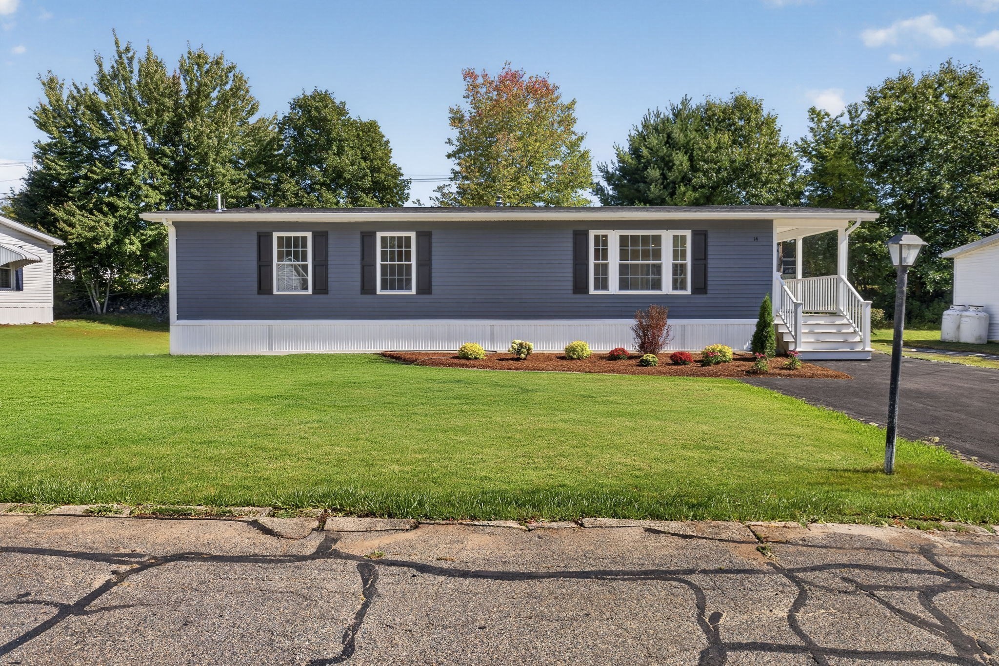 14 Amber Way Raynham, MA 02767 - Photo 3 of 33 Gallery Image 3
