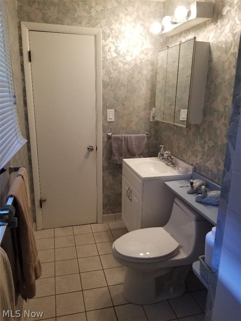 4635 Ammon Road Cleveland, OH 44143 - Photo 17 of 28