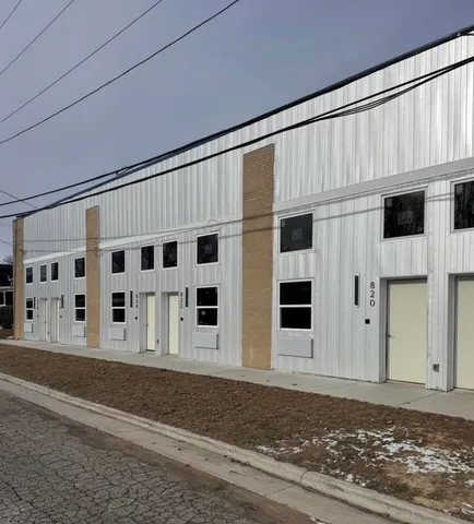 $1,495 | 826 West 8th, Appleton, WI 54914