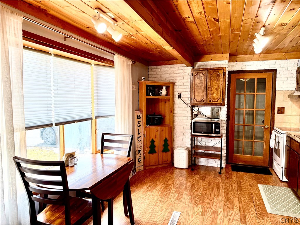 427 Van Roen Road Utica, NY 13502 - Photo 20 of 45