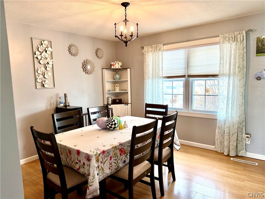 427 Van Roen Road Utica, NY 13502 - Photo 9 of 45