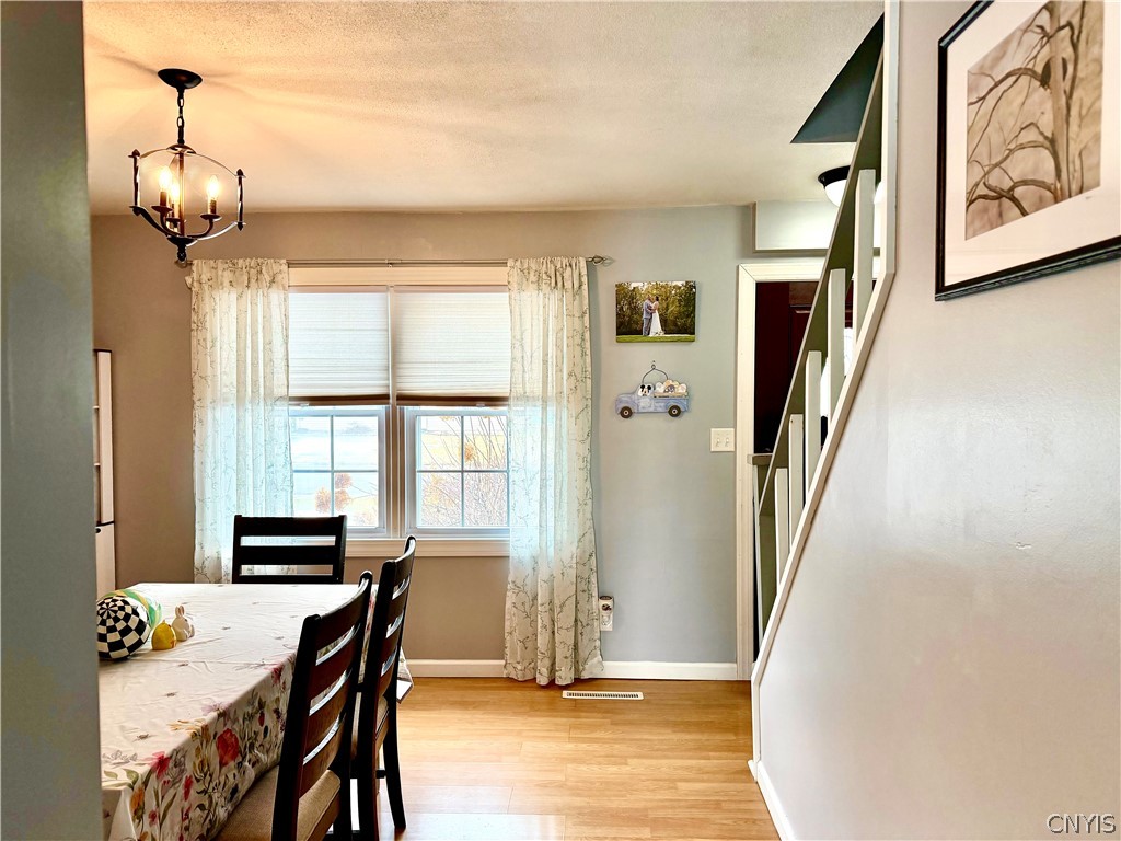427 Van Roen Road Utica, NY 13502 - Photo 10 of 45