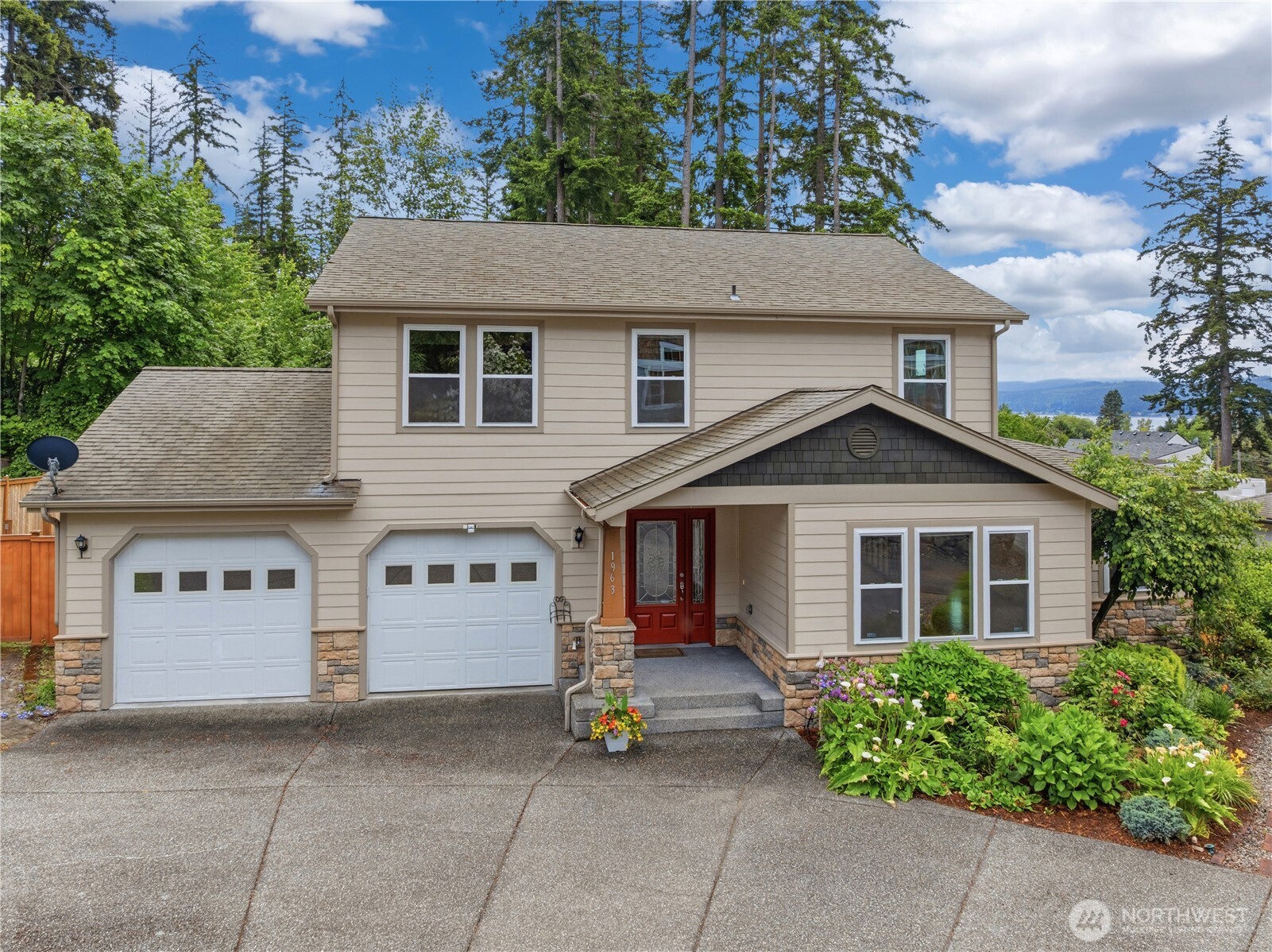 1963 Northwest Rampart Ridge Court Bremerton, WA 98311 - Photo 1 of 40