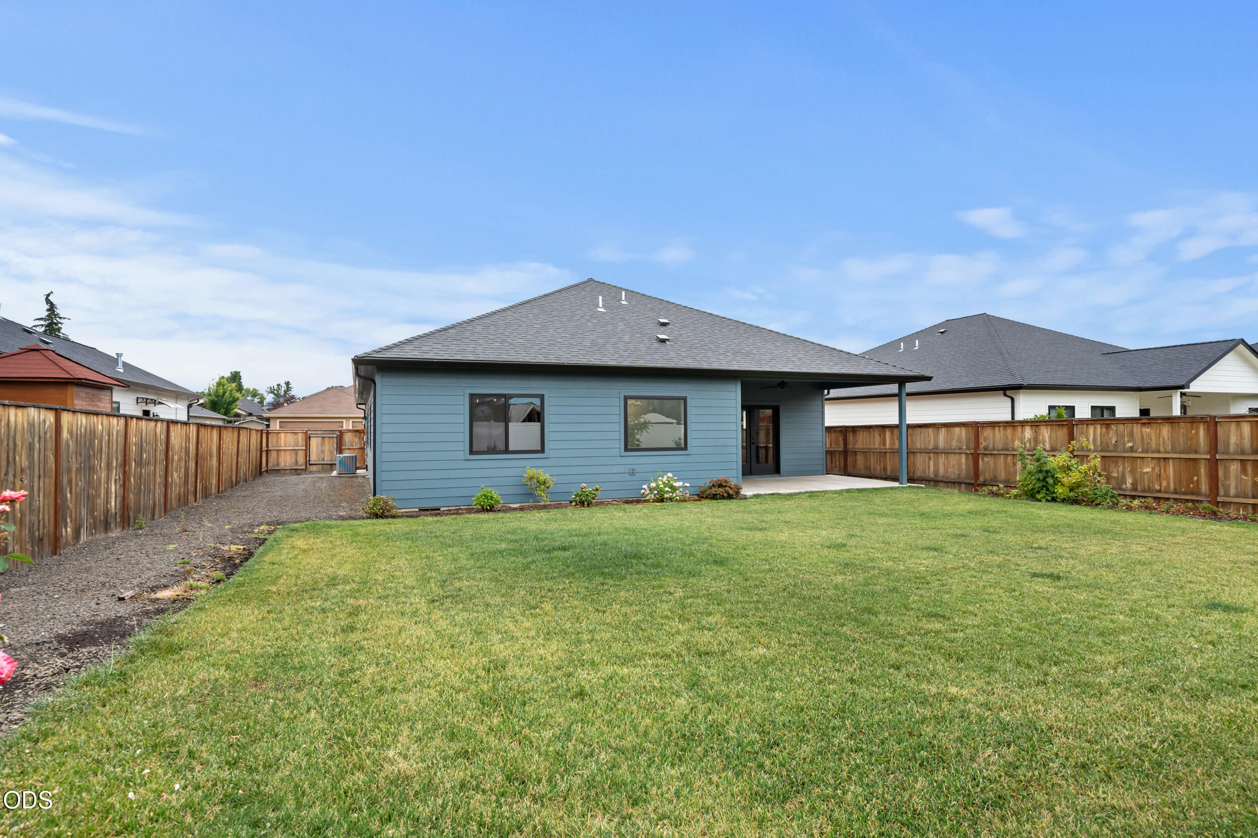 961 Arrowhead Trail Eagle Point, OR 97524 - Photo 33 of 47