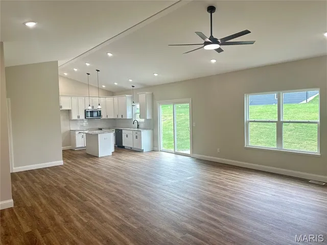 $385,900 | 2783 Earth Crest Drive, Washington, MO 63090