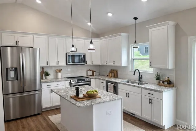 $385,900 | 2783 Earth Crest Drive, Washington, MO 63090