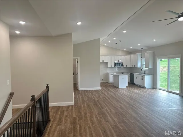 $385,900 | 2783 Earth Crest Drive, Washington, MO 63090