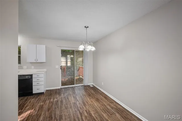 $285,000 | 969 Wynstay Circle, Valley Park, MO 63088