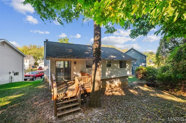 $285,000 | 969 Wynstay Circle, Valley Park, MO 63088