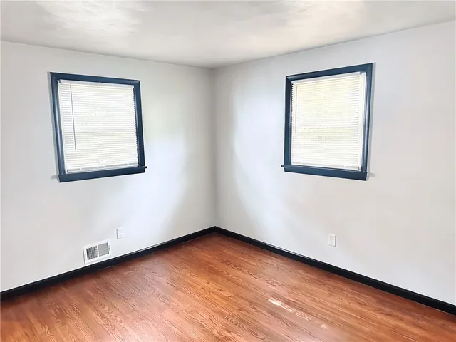 $2,295 | 115 Burben Way, Gates, NY 14624