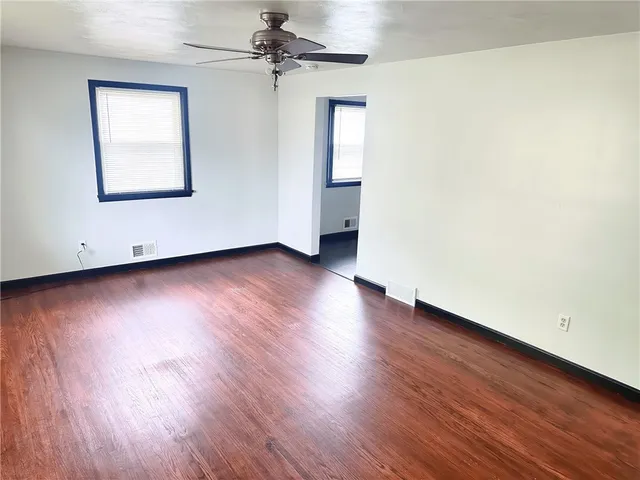 $2,295 | 115 Burben Way, Gates, NY 14624