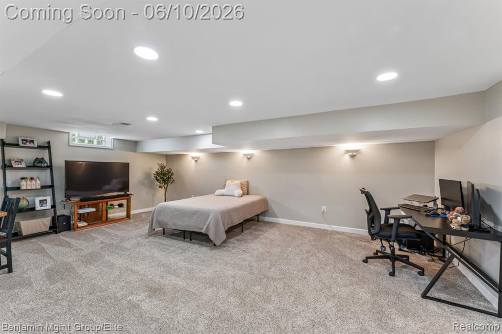 2072 Cumberland Road Rochester, MI 48307 - Photo 23 of 34