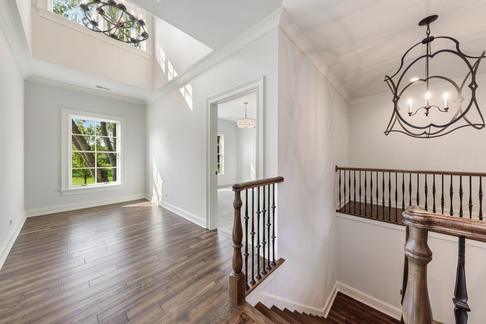 820 Country Club Road Crystal Lake, IL 60014 - Photo 17 of 48 an entryway with wooden floor