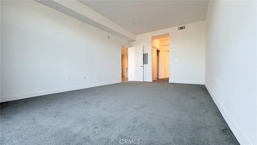 56 East Duarte Road, Unit 320 Arcadia, CA 91006 - Photo 7 of 33