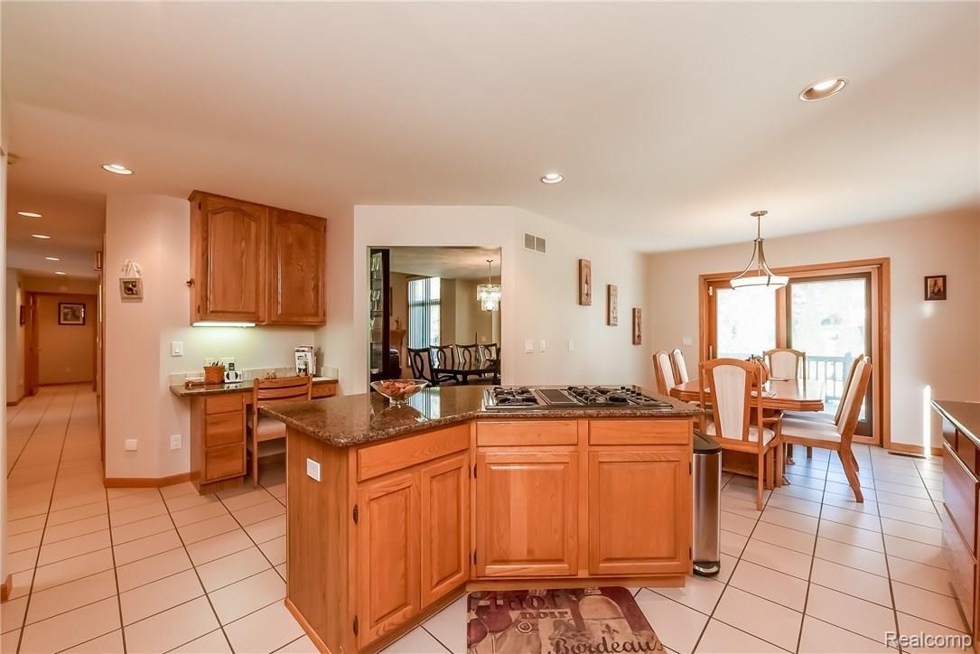 36140 Hardenburg Road Farmington, MI 48331 - Photo 43 of 69 0061.jpg