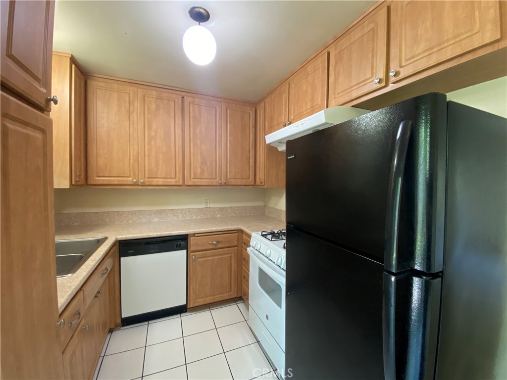 815 Magnolia Avenue, Unit 5 Pasadena, CA 91106 - Photo 4 of 14