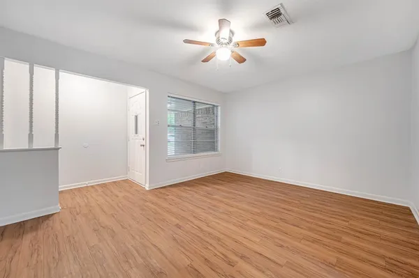 $1,500 | 913 Patricia Drive, Sherman, TX 75090