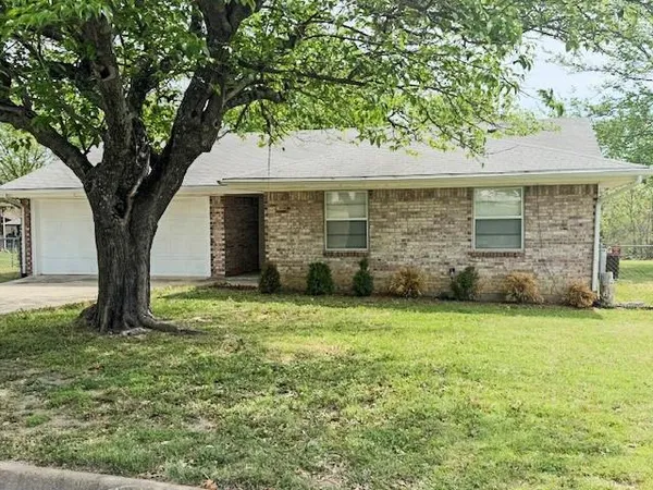 $1,500 | 913 Patricia Drive, Sherman, TX 75090