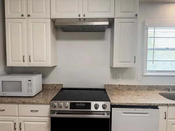 $1,500 | 913 Patricia Drive, Sherman, TX 75090