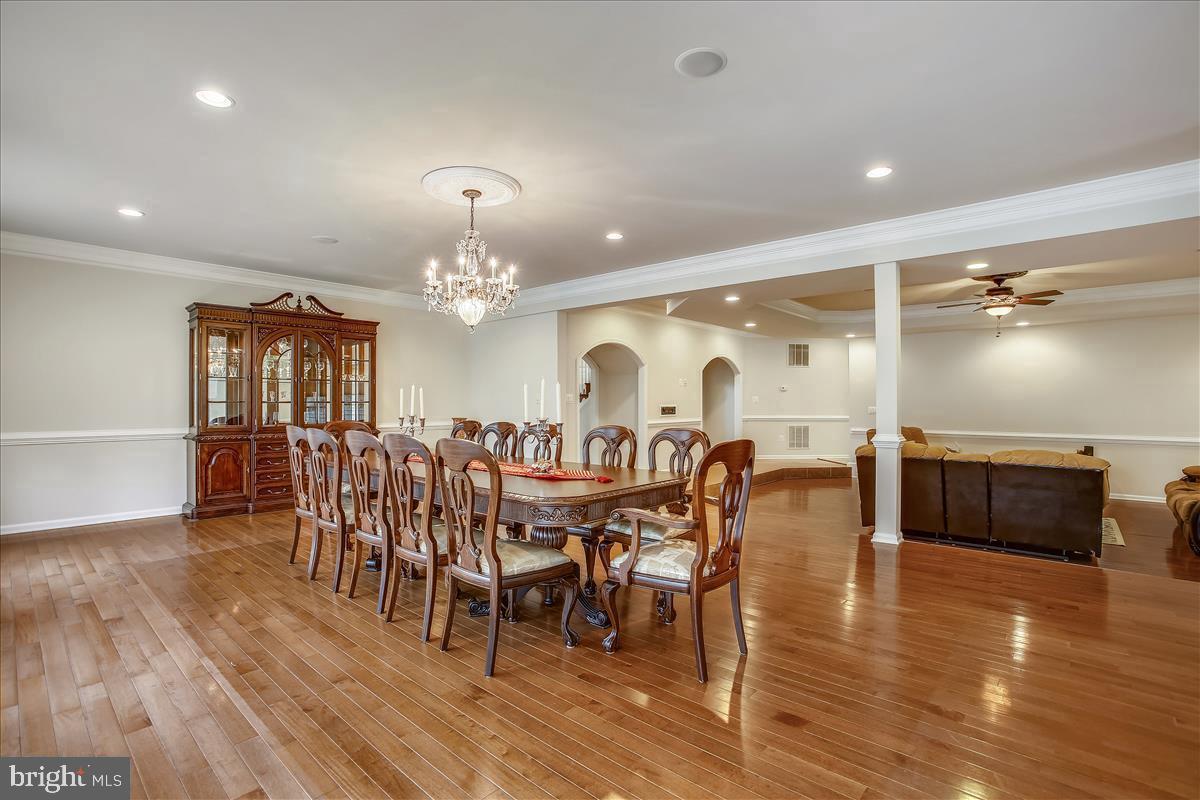 14808 Braddock Road Centreville, VA 20120 - Photo 17 of 111