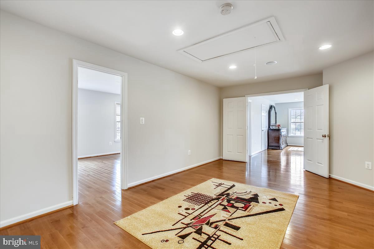 14808 Braddock Road Centreville, VA 20120 - Photo 35 of 111