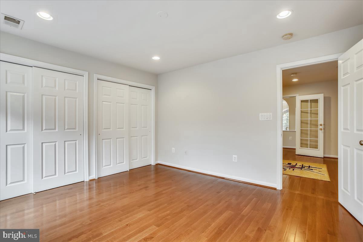 14808 Braddock Road Centreville, VA 20120 - Photo 36 of 111