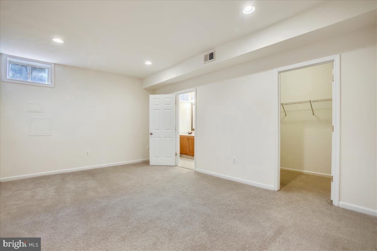 14808 Braddock Road Centreville, VA 20120 - Photo 62 of 111