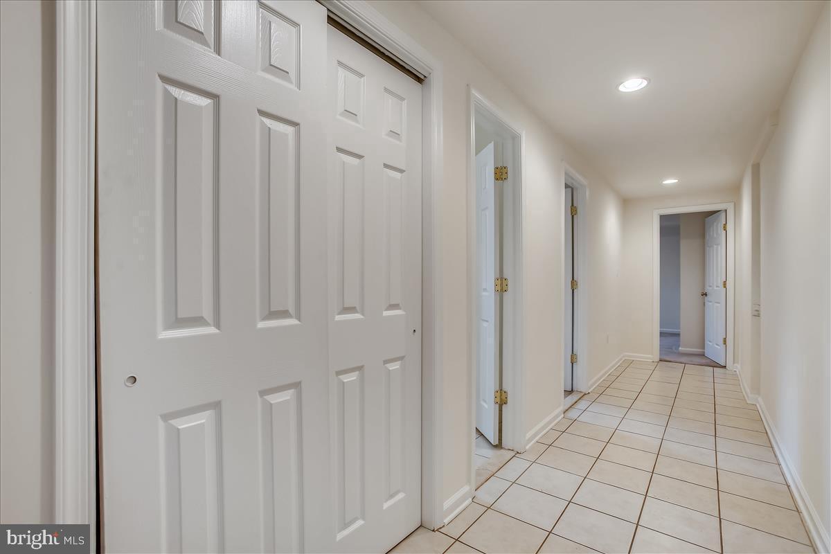 14808 Braddock Road Centreville, VA 20120 - Photo 77 of 111