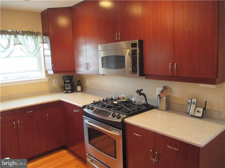 8320 Strahle Place Philadelphia, PA 19111 - Photo 10 of 23 Gallery Image 10