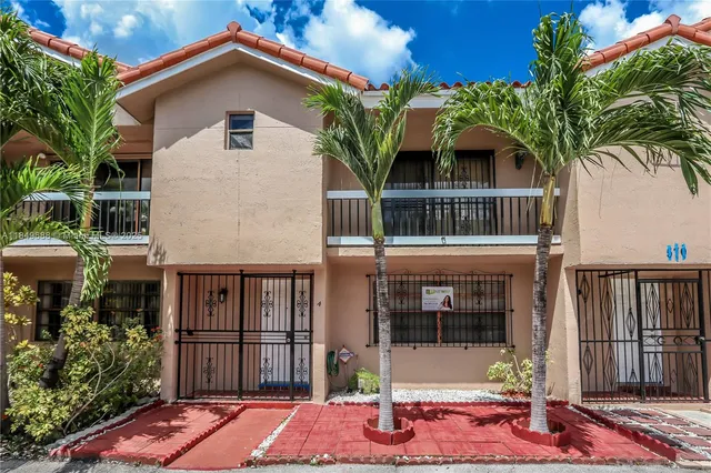 $420,000 | 570 Northwest 109th Avenue, Unit 1204, Miami, FL 33172