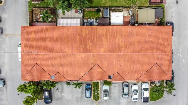 $420,000 | 570 Northwest 109th Avenue, Unit 1204, Miami, FL 33172