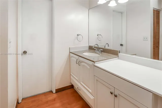 $420,000 | 570 Northwest 109th Avenue, Unit 1204, Miami, FL 33172