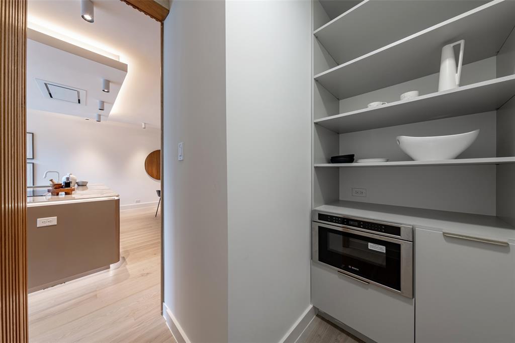 6822 Victoria Avenue Dallas, TX 75209 - Photo 15 of 32